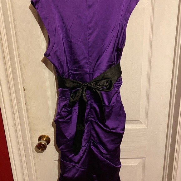 Le Chateau purple dress - Picture 2 of 3
